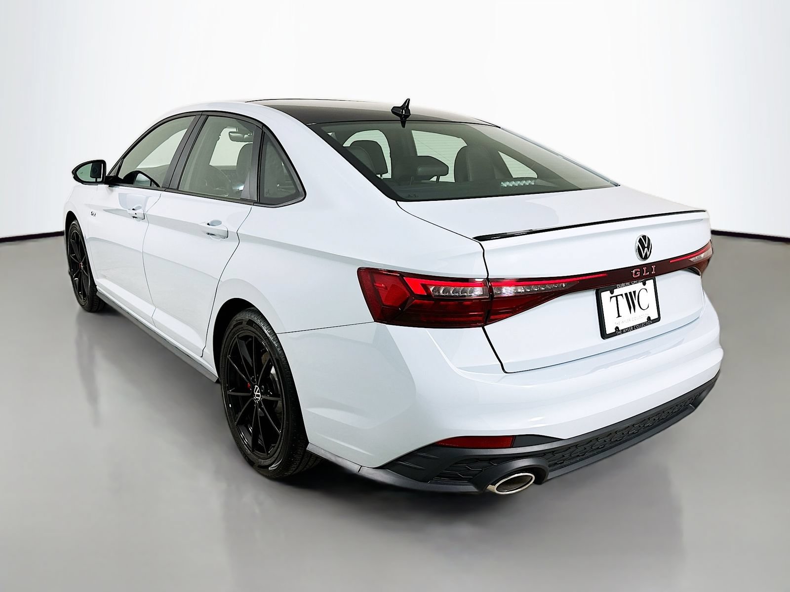 New 2026 Volkswagen Jetta GLI Autobahn FWD image 7