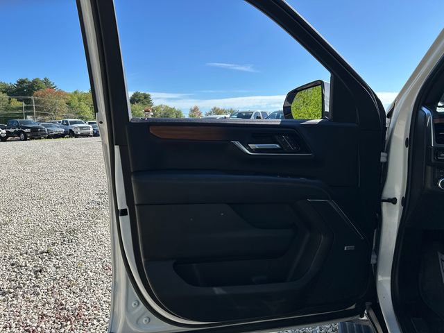 Used 2025 GMC Yukon XL Denali w/ Sun & Power Step Package AWD/4WD image 27