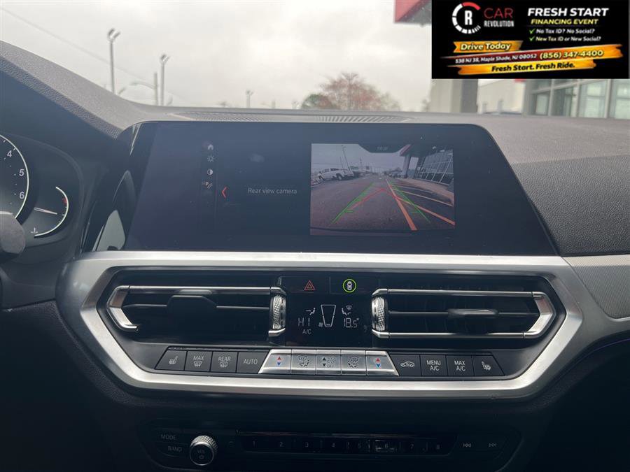 Used 2019 BMW 330i xDrive Sedan AWD/4WD image 17
