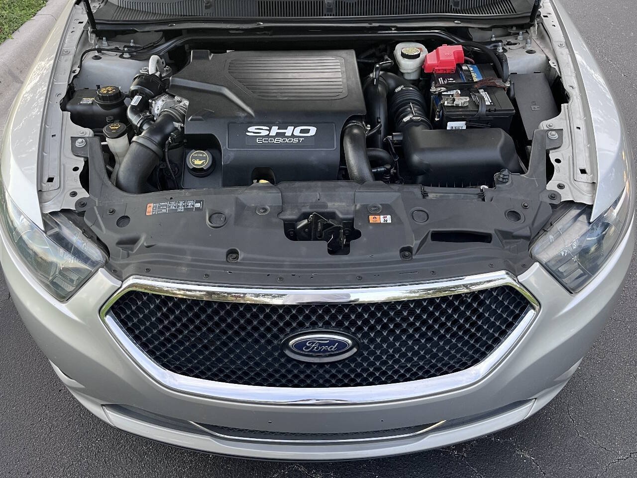 Used 2019 Ford Taurus SHO AWD/4WD image 39