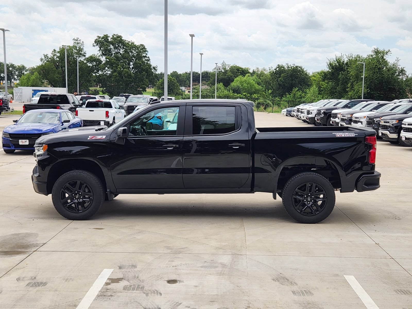 New 2026 Chevrolet Silverado 1500 LT Trail Boss w/ Convenience Package II AWD/4WD image 7