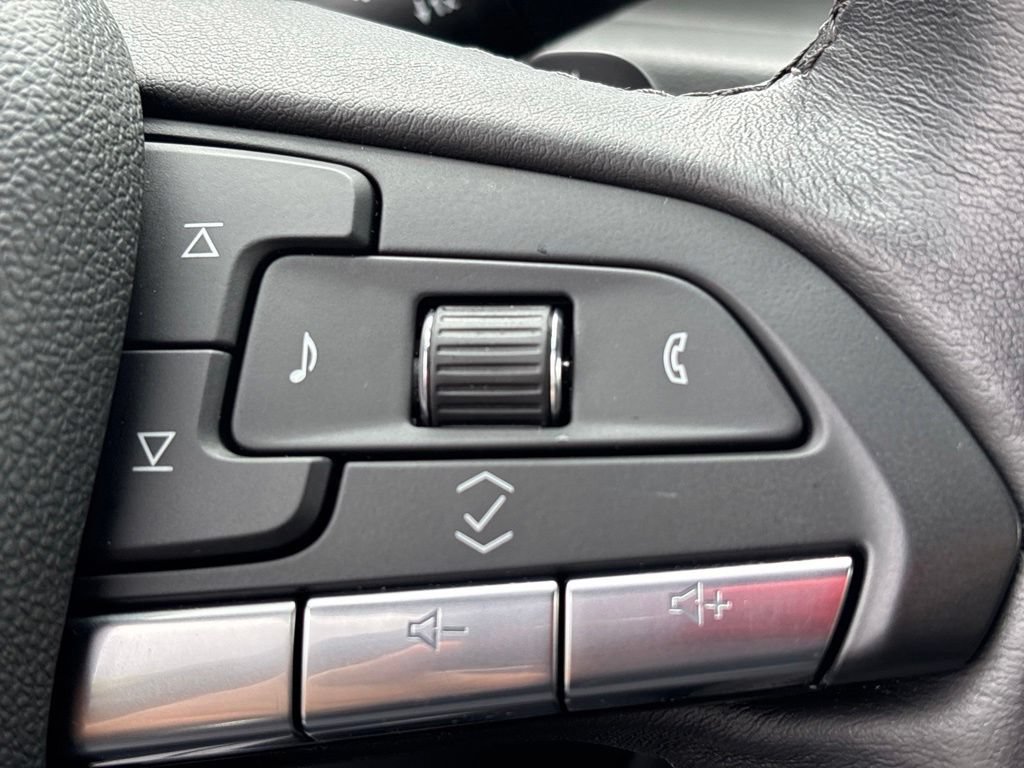 Used 2024 Cadillac XT4 Premium Luxury AWD/4WD image 28