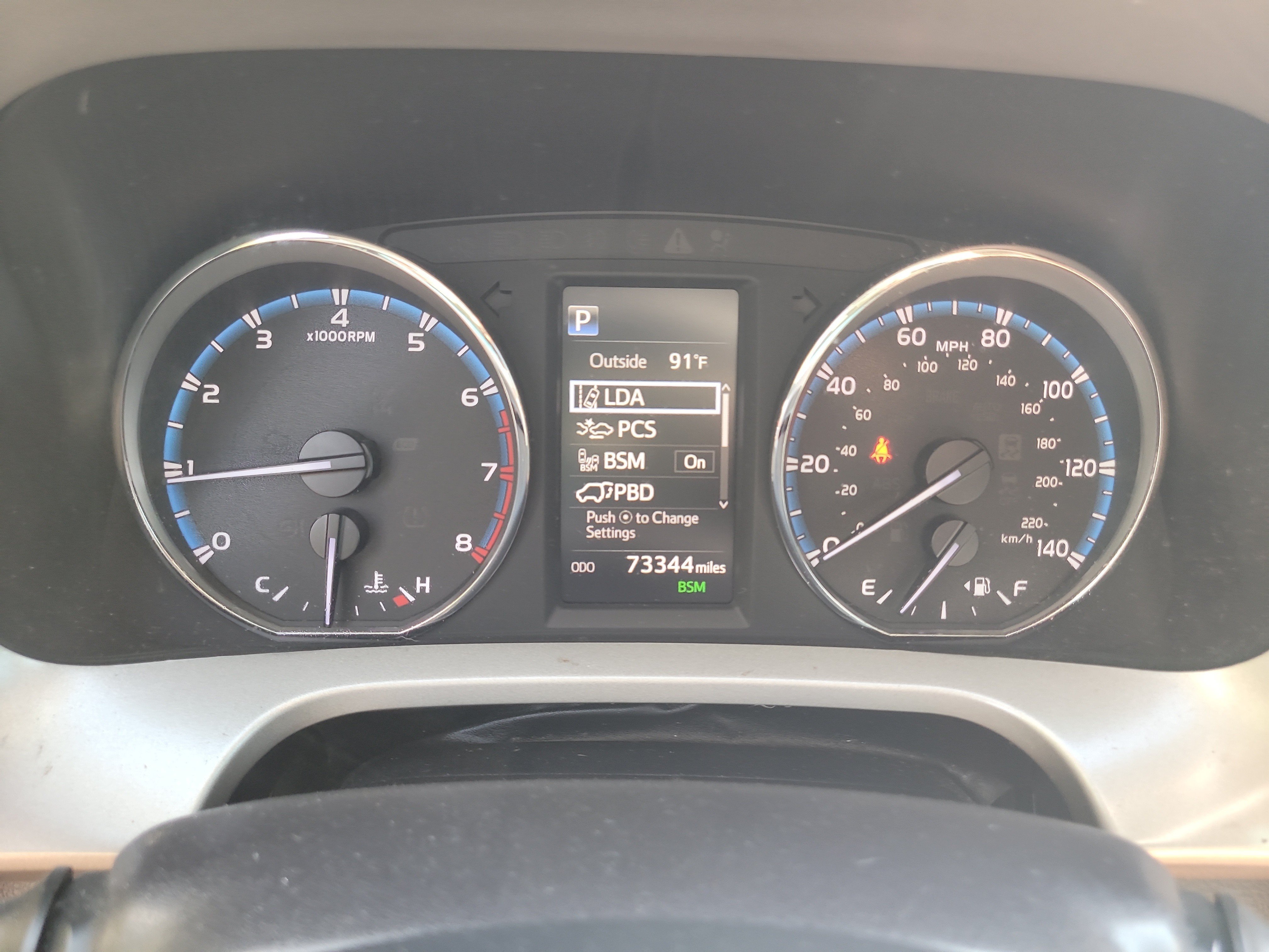 Used 2018 Toyota RAV4 Limited FWD image 31