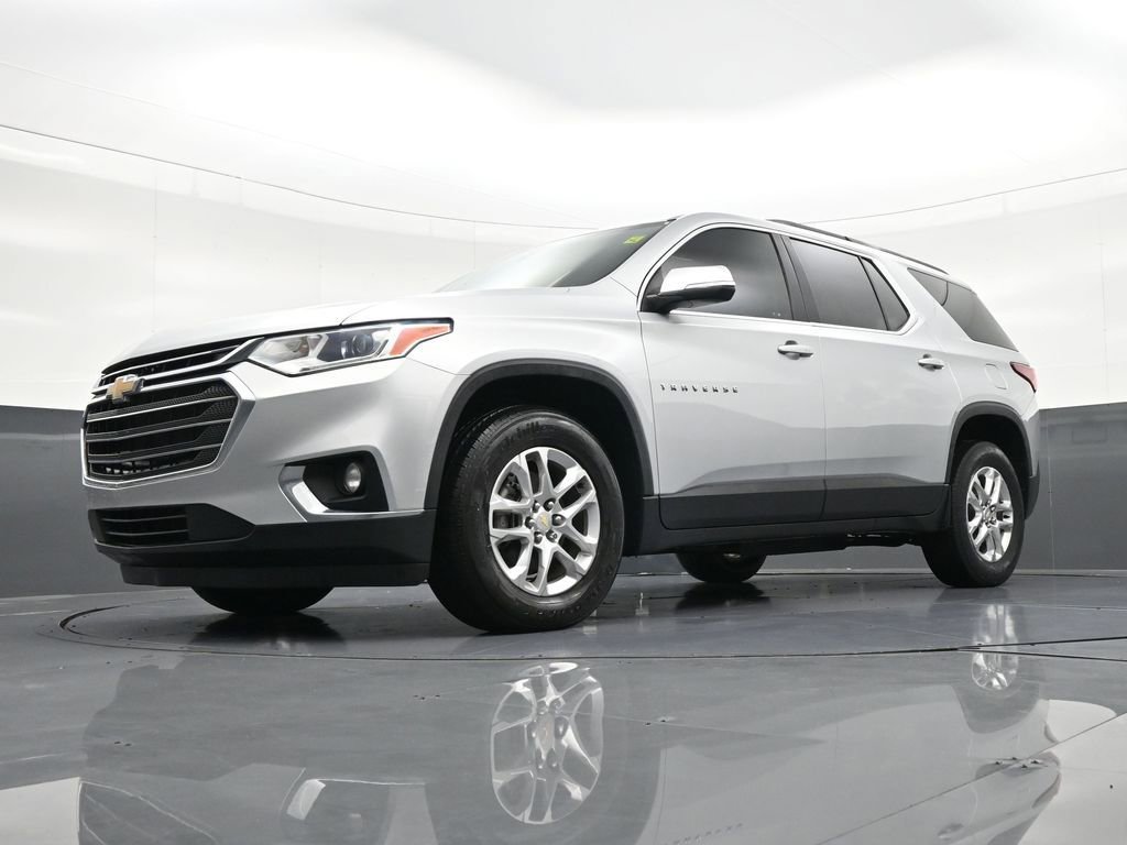 Used 2021 Chevrolet Traverse LT image 24
