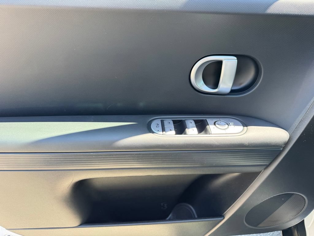 Certified 2024 Hyundai Ioniq 5 SEL RWD image 17