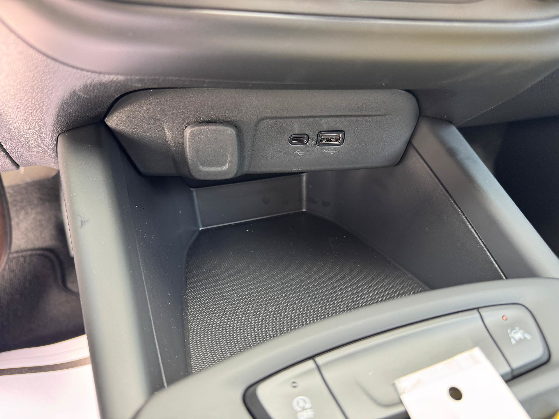 New 2026 Chevrolet Trax LS w/ LS Convenience Package FWD image 30