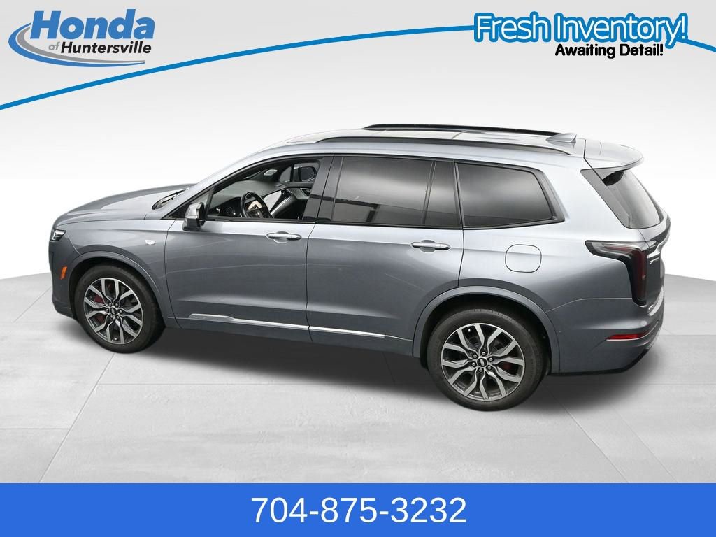 Used 2022 Cadillac XT6 Sport w/ Technology Package AWD/4WD image 17