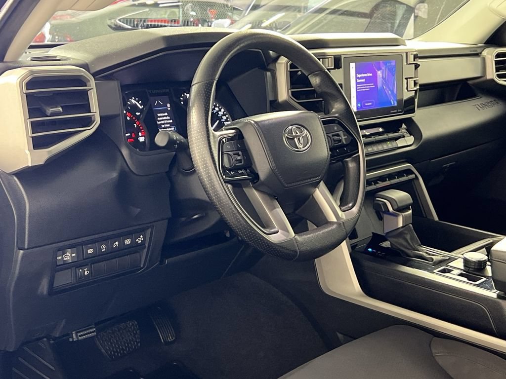Used 2022 Toyota Tundra SR5 AWD/4WD image 17