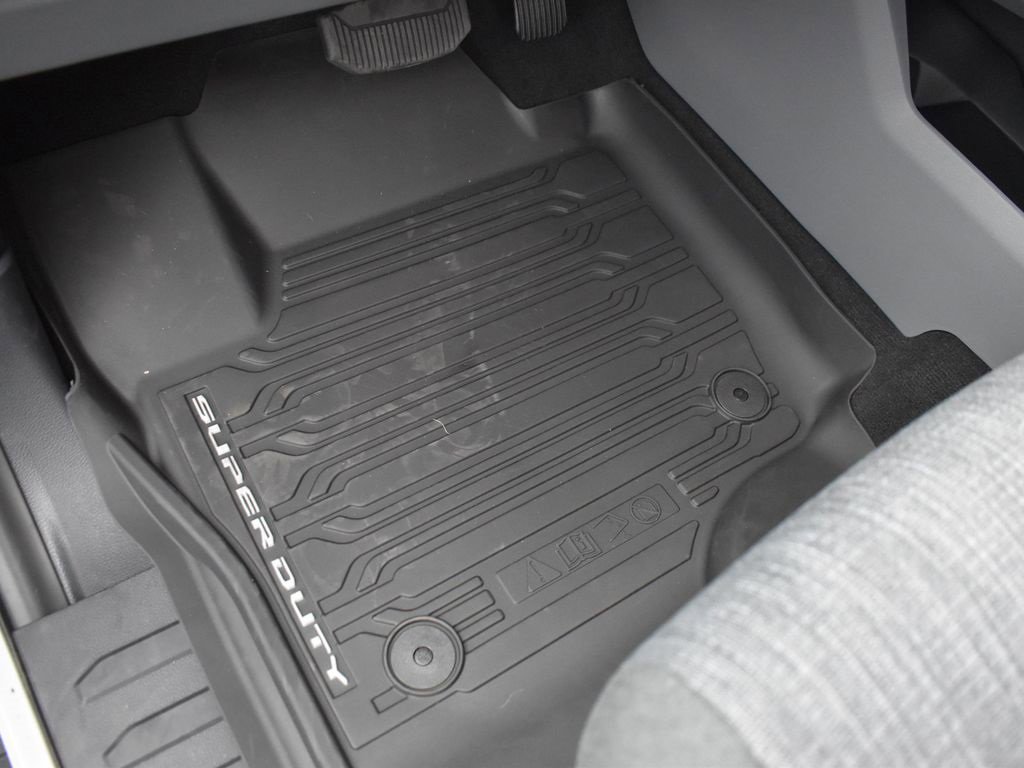 New 2025 Ford F350 XLT w/ Black Appearance Package image 13