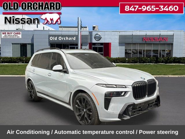 Used 2023 BMW X7 xDrive40i w/ M Sport Package AWD/4WD image 6