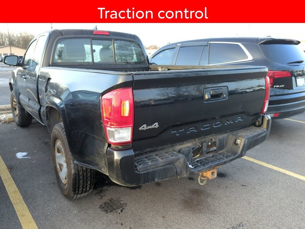 Used 2017 Toyota Tacoma SR image 4
