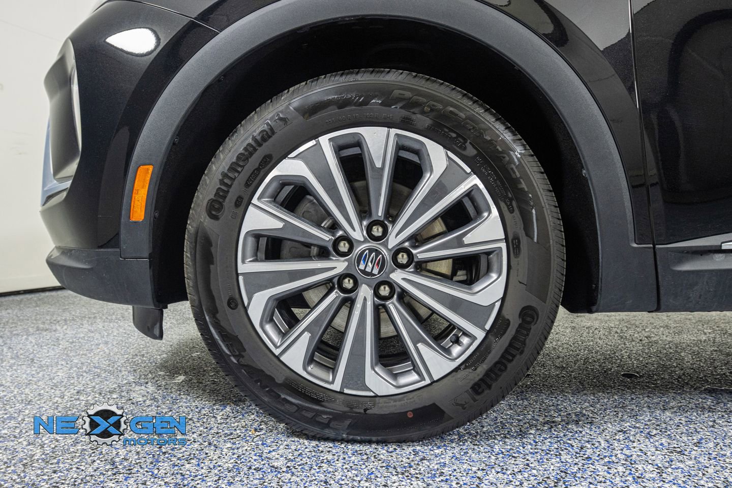 Used 2025 Buick Envision Preferred image 43