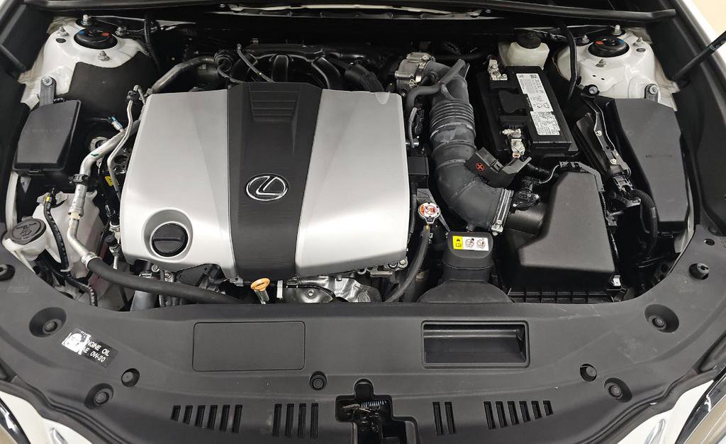 Used 2022 Lexus ES 350 Ultra Luxury w/ Accessory Package 2 image 16