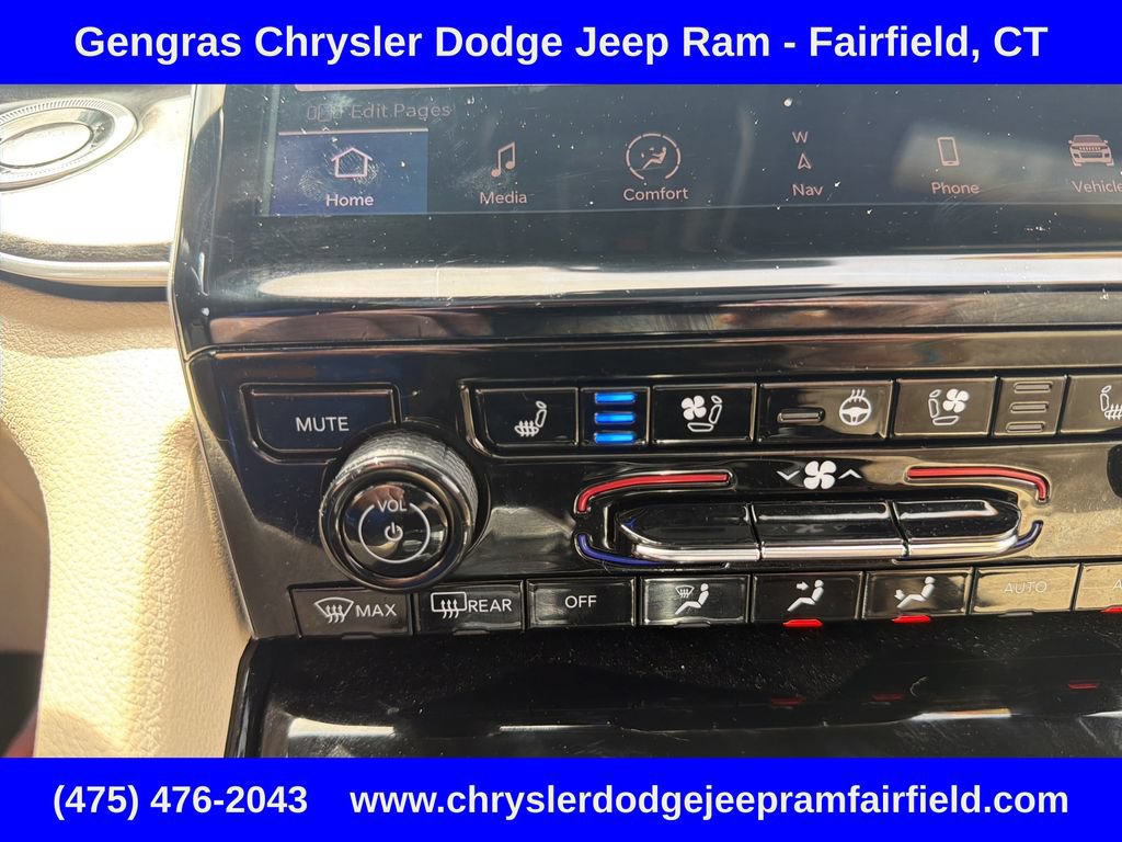 Used 2023 Jeep Grand Cherokee L Limited w/ Luxury Tech Group II AWD/4WD image 33
