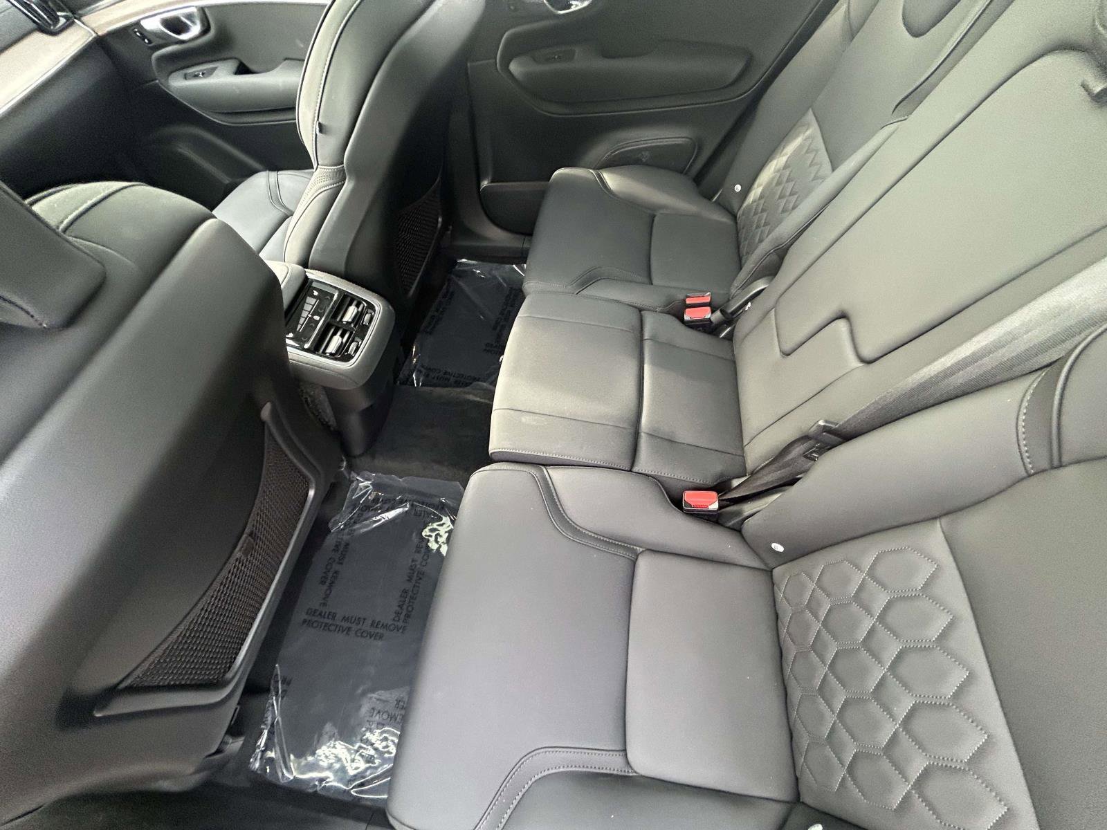 Certified 2025 Volvo XC90 B5 Plus image 12