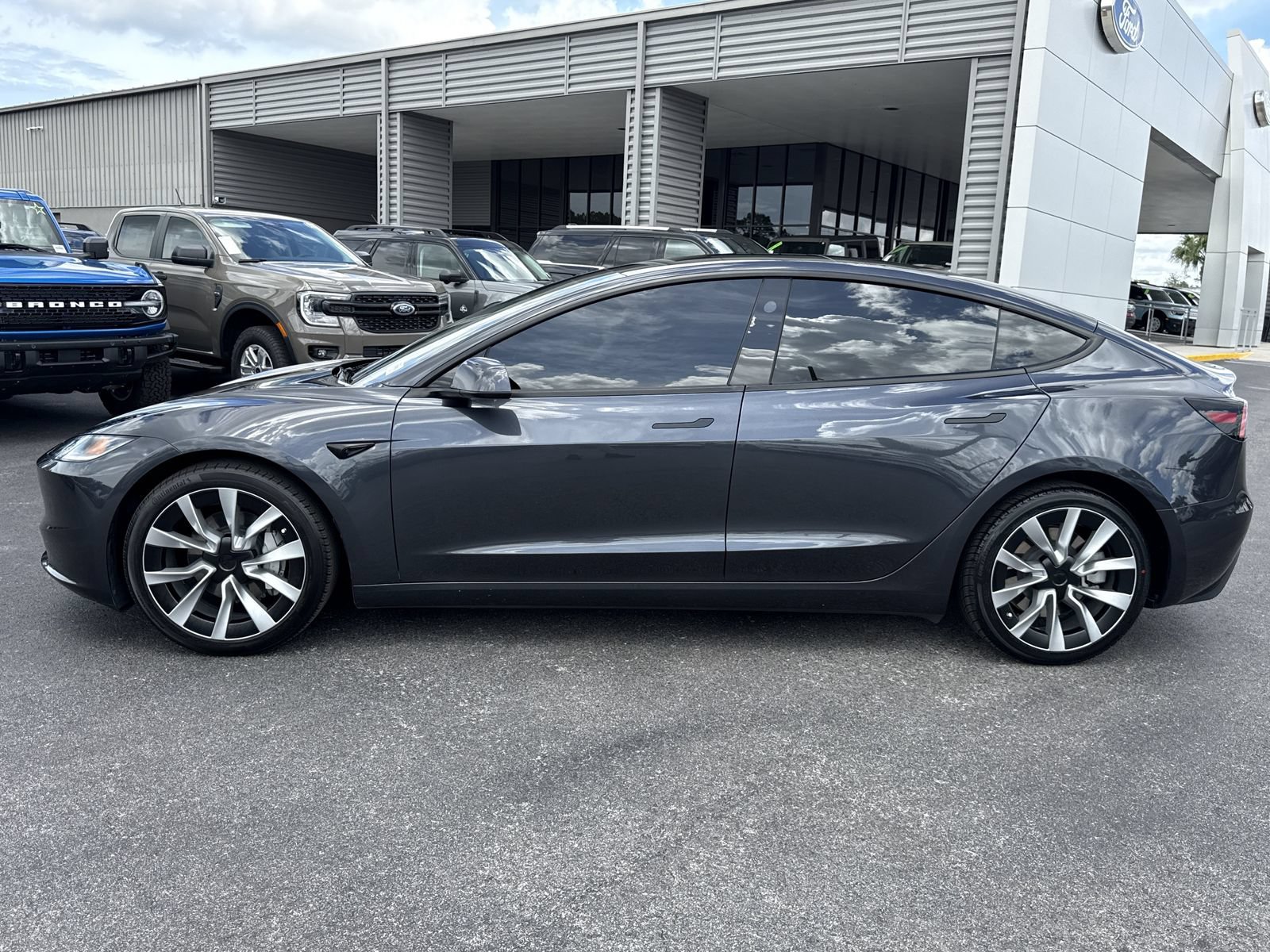Used 2024 Tesla Model 3 Long Range AWD/4WD image 6