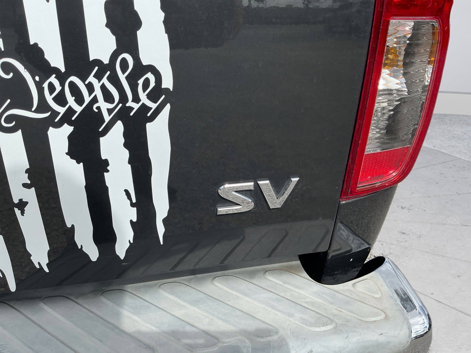 Used 2015 Nissan Frontier SV w/ SV Value Truck Package RWD image 8