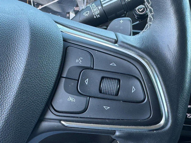 Used 2023 Buick Envision Essence image 18