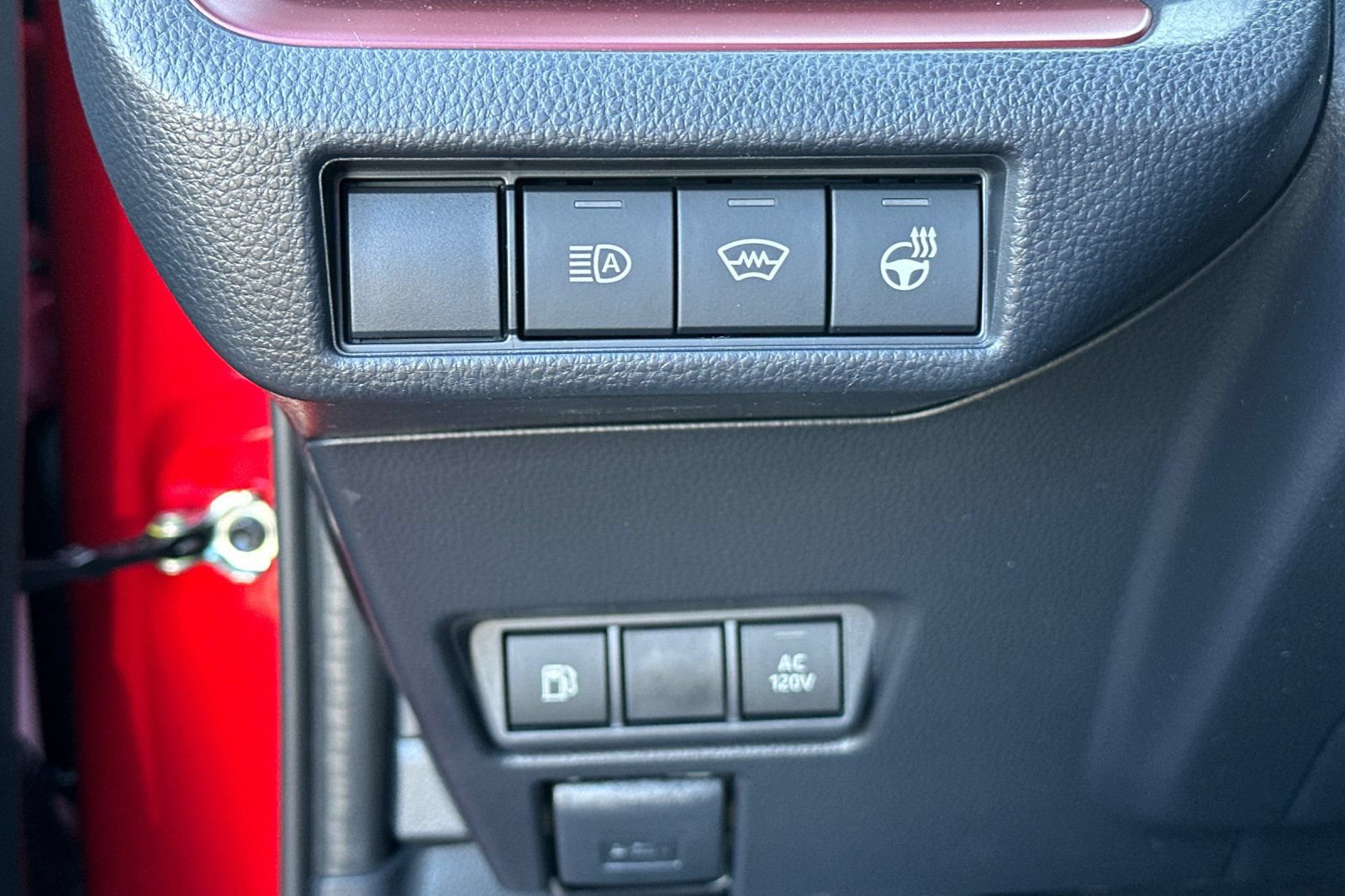 New 2026 Toyota Prius Plug-In Hybrid FWD image 30