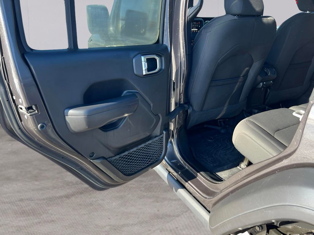 Used 2020 Jeep Wrangler Unlimited Willys image 14