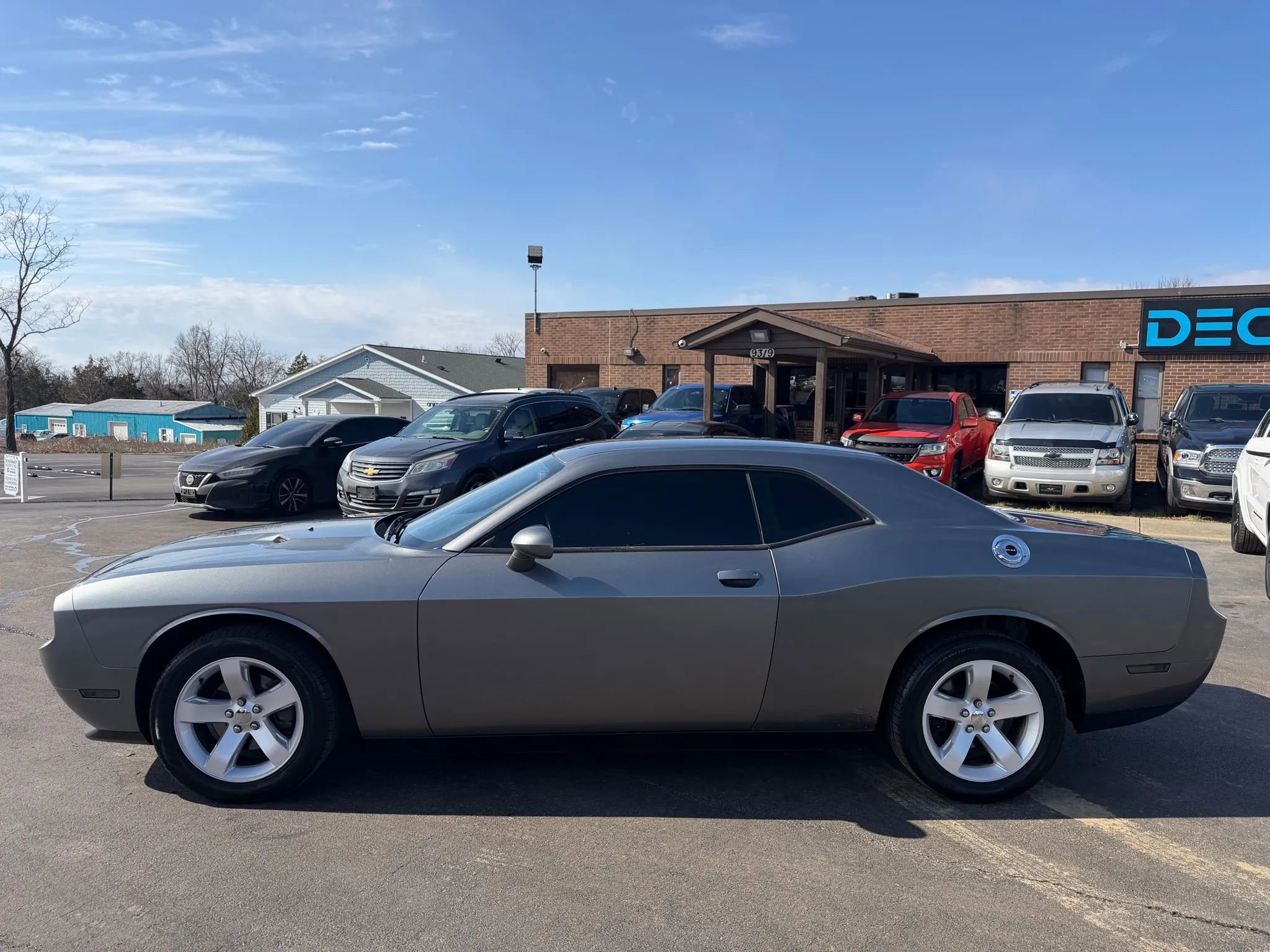 Used 2011 Dodge Challenger image 6