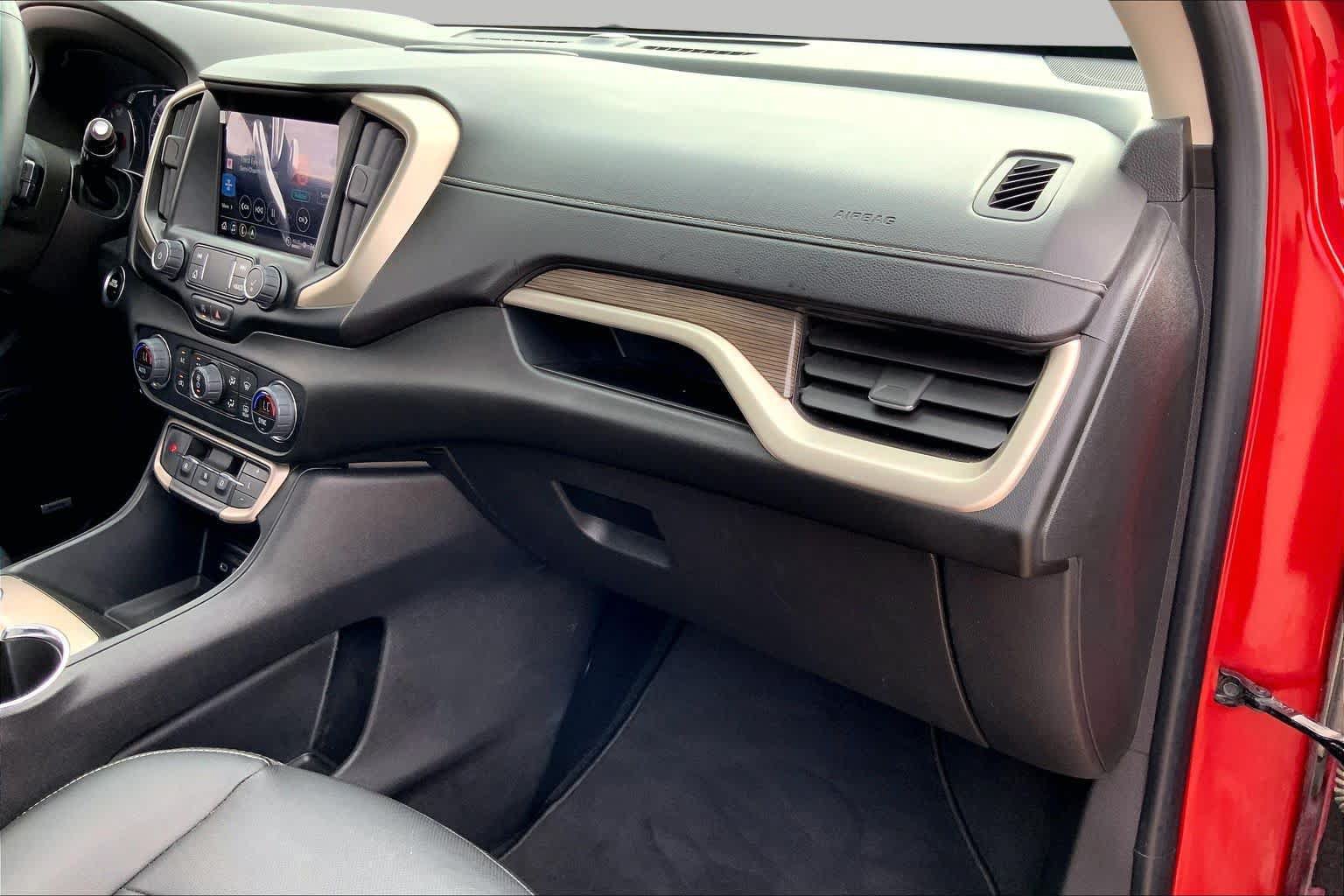 Used 2023 GMC Terrain Denali AWD/4WD image 19