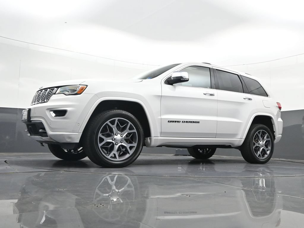 Used 2019 Jeep Grand Cherokee Overland AWD/4WD image 31