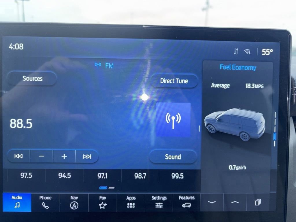 Certified 2023 Ford Expedition Max XLT image 3