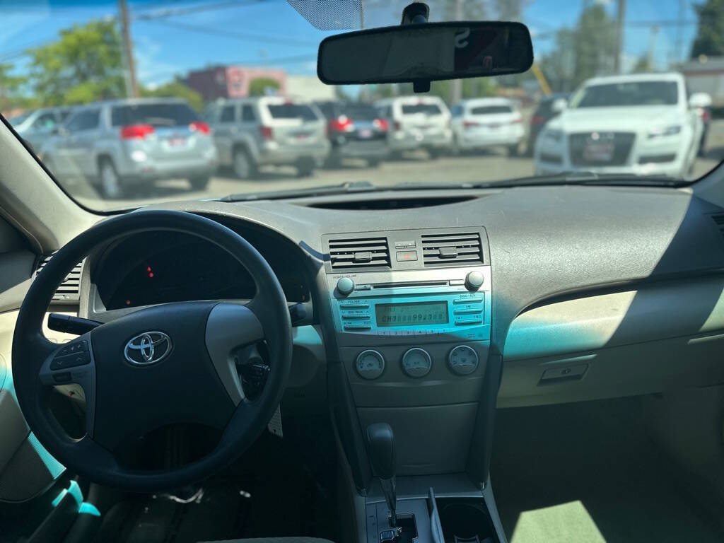 Used 2007 Toyota Camry LE FWD image 19