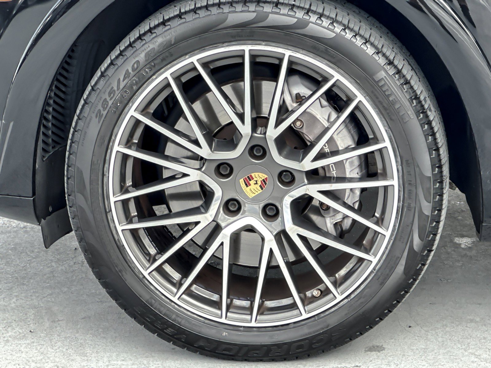 Used 2022 Porsche Cayenne Coupe image 26