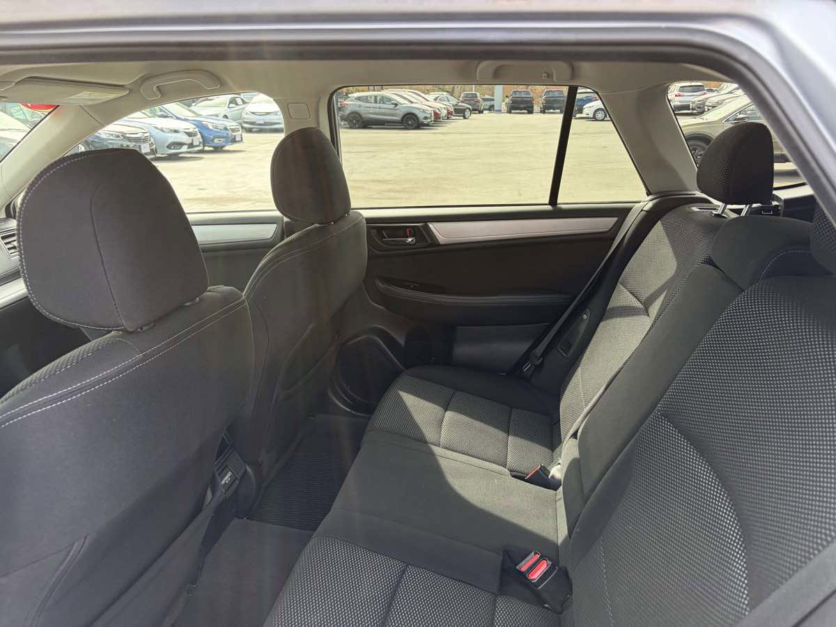 Used 2018 Subaru Outback 2.5i Premium AWD/4WD image 19