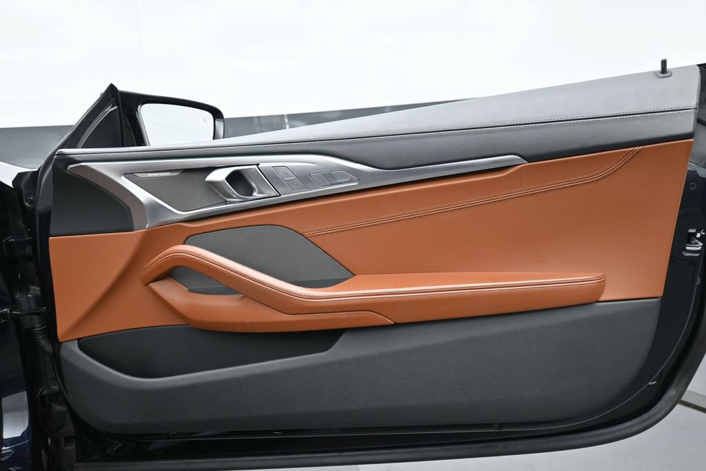 Used 2023 BMW M850i xDrive Convertible w/ M Carbon Exterior Package AWD/4WD image 25