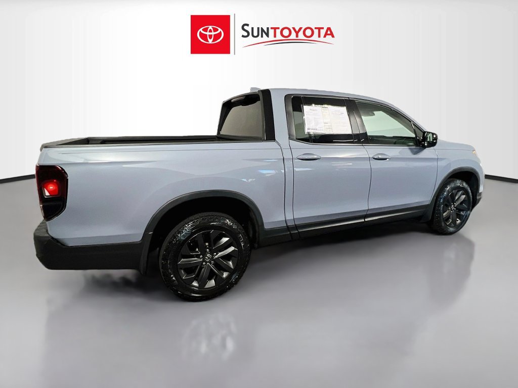 Used 2024 Honda Ridgeline Sport image 3