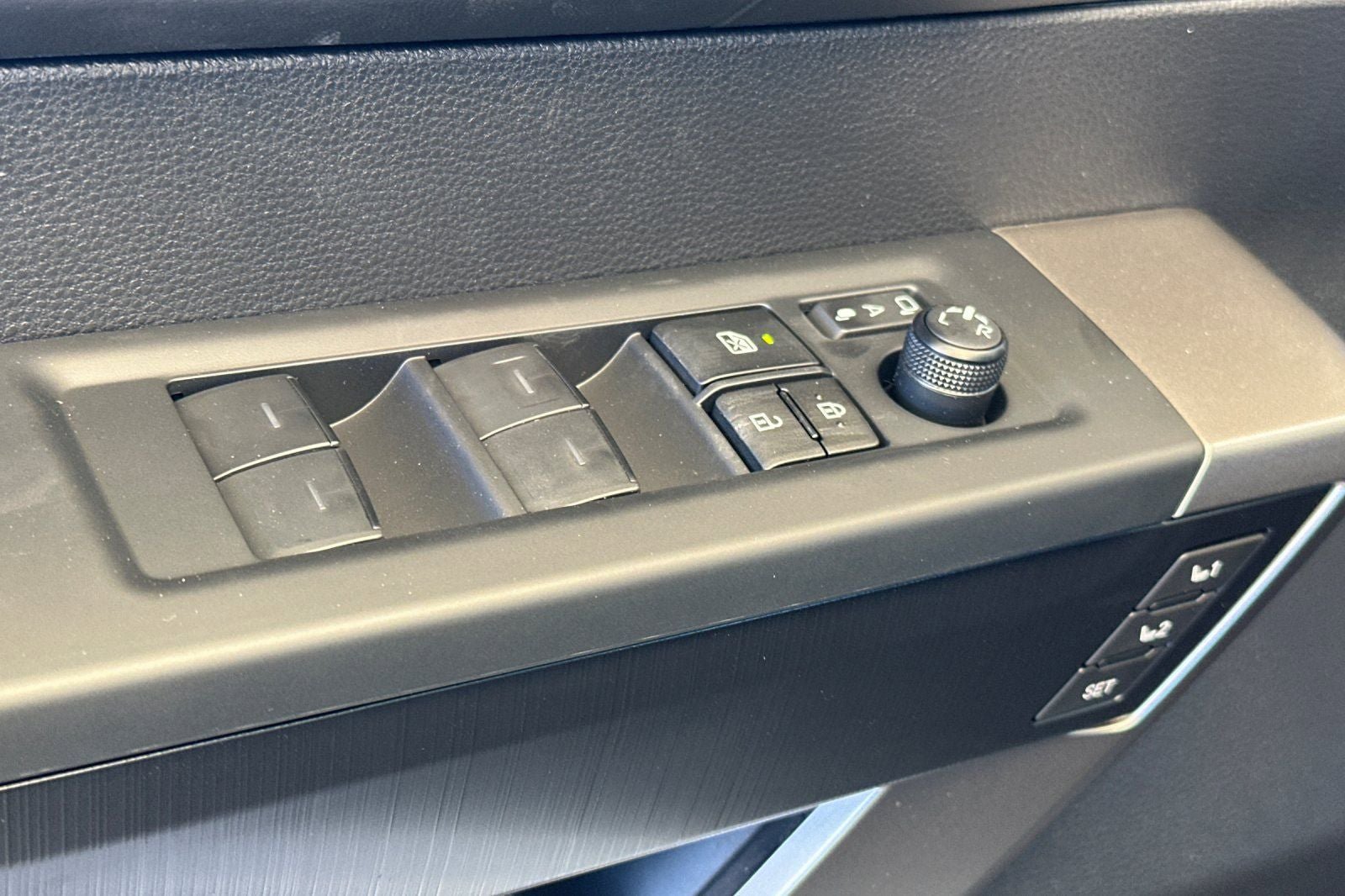 New 2026 Toyota Tundra Platinum image 13