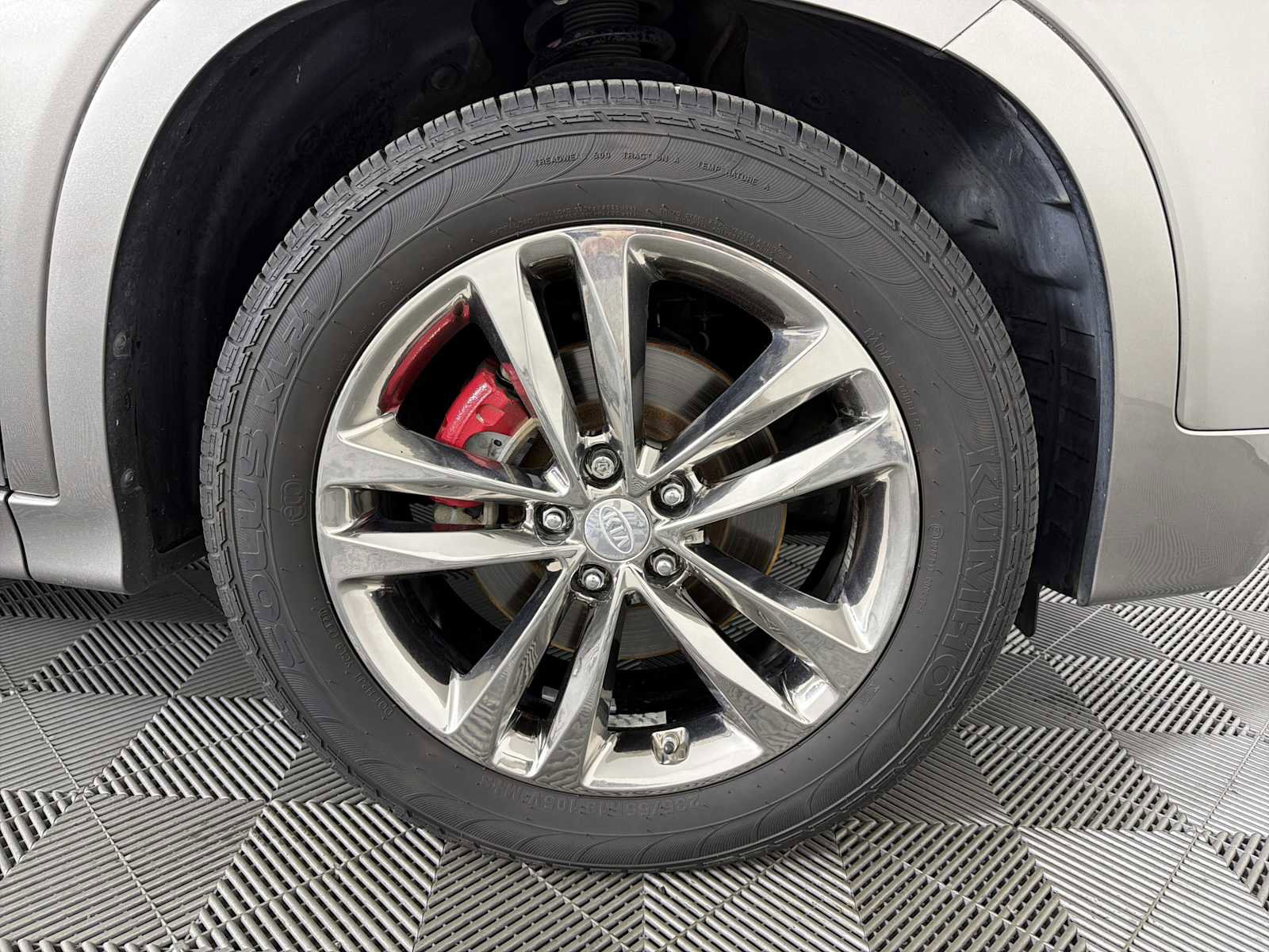 Used 2014 Kia Sorento SX w/ 3rd Row Package image 10