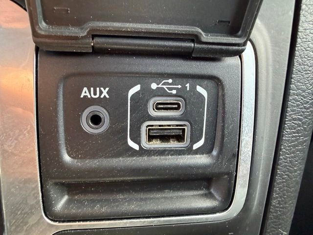 Used 2018 Jeep Wrangler Sport AWD/4WD image 23