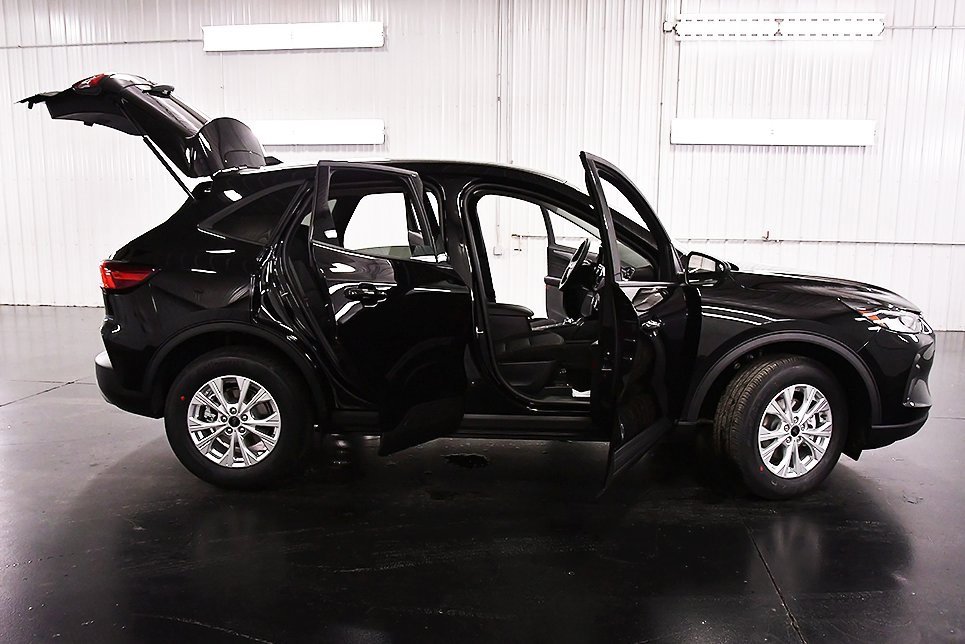 New 2025 Ford Escape Active w/ Cold Weather Package image 32