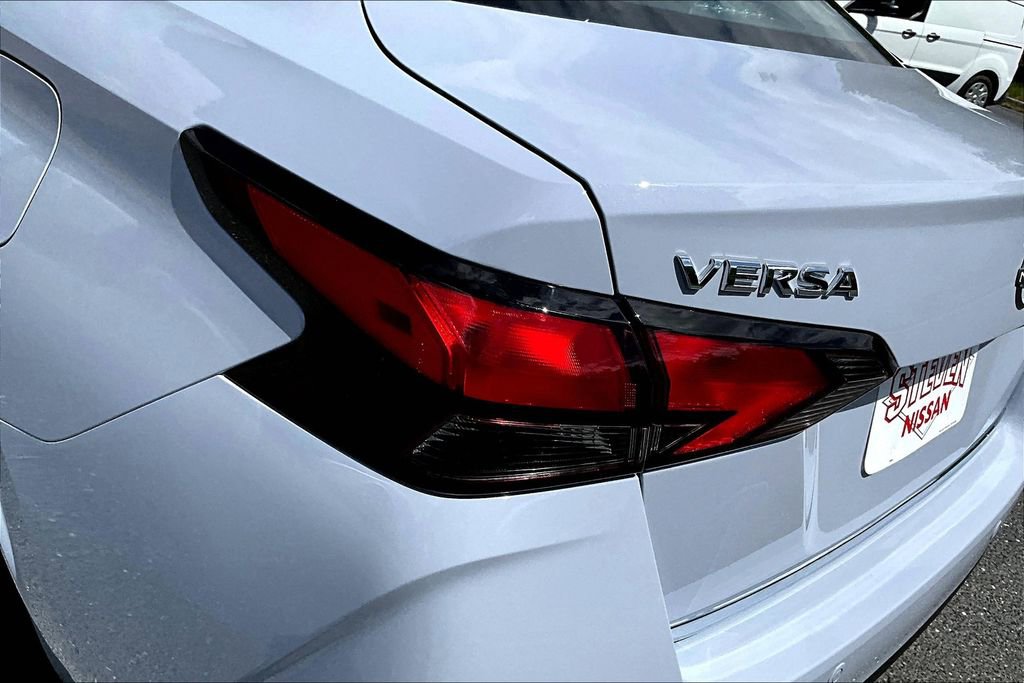 New 2025 Nissan Versa SV w/ Trunk Package FWD image 27