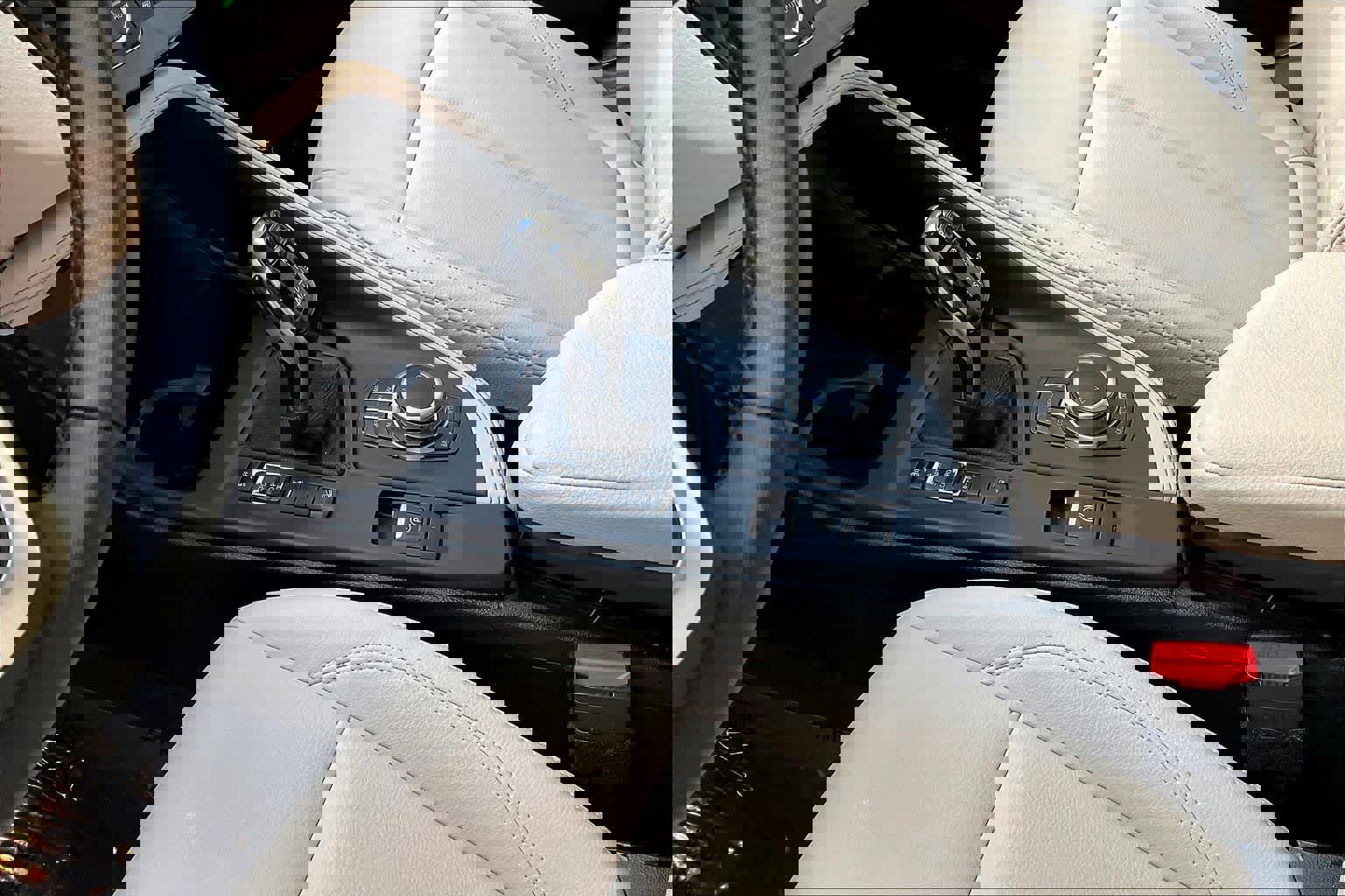 Used 2021 BMW X1 xDrive28i w/ Convenience Package image 13