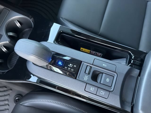 Certified 2026 Toyota Prius XLE FWD image 23