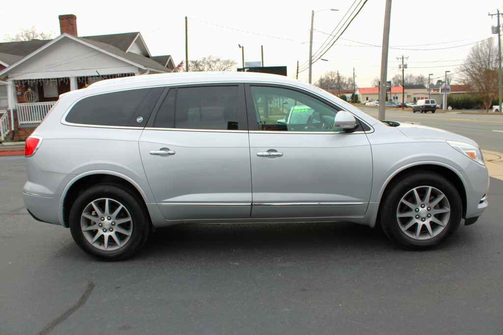 Used 2017 Buick Enclave Convenience image 5