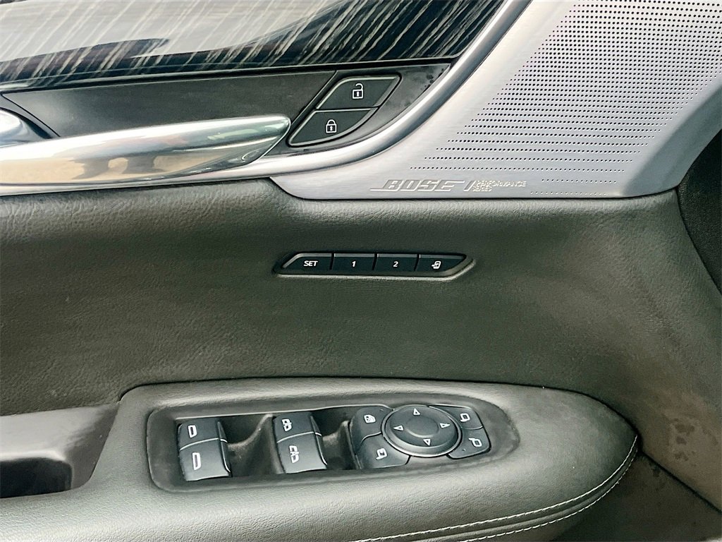 Used 2024 Cadillac XT6 Premium Luxury image 18