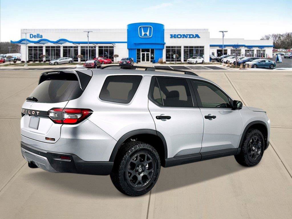 New 2026 Honda Pilot TrailSport image 3