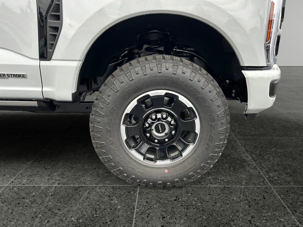 New 2026 Ford F350 Lariat image 9