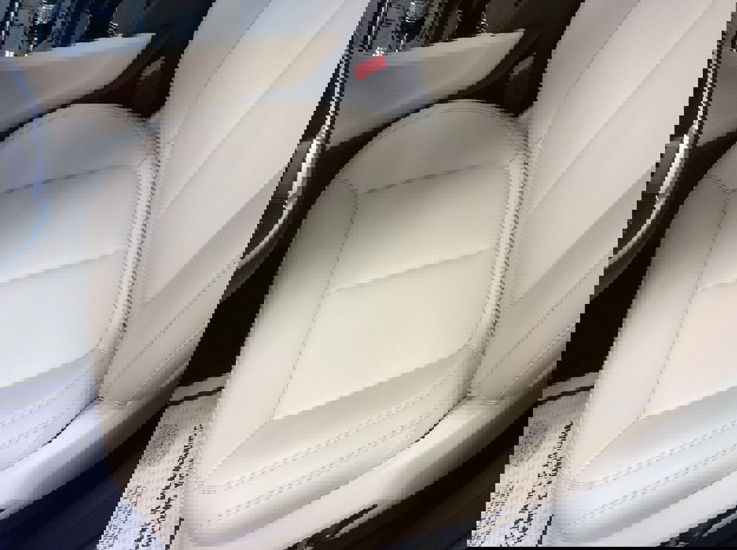 Used 2024 Jeep Grand Cherokee Limited image 18