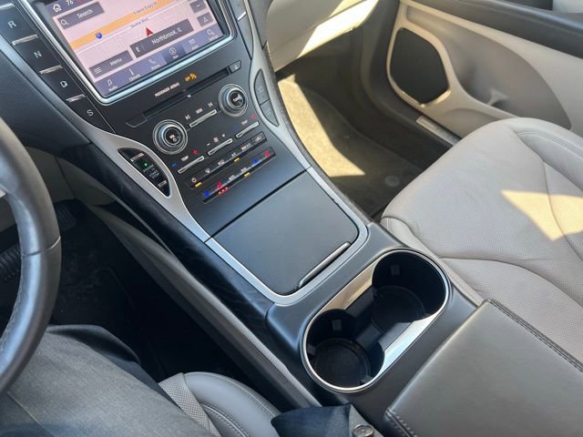 Used 2019 Lincoln Nautilus Reserve image 17