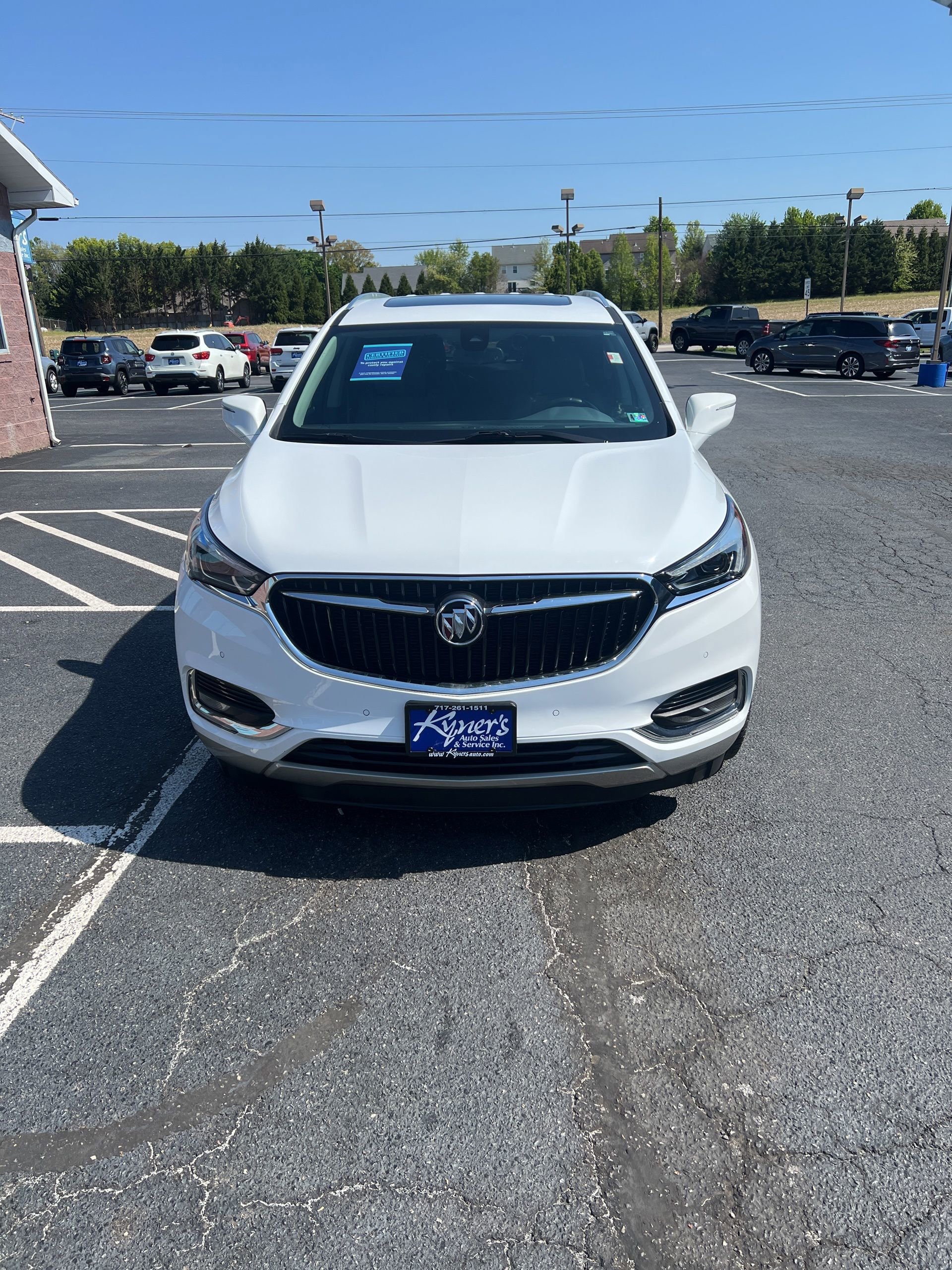 Used 2021 Buick Enclave Premium w/ Sun and Sites Package AWD/4WD image 9