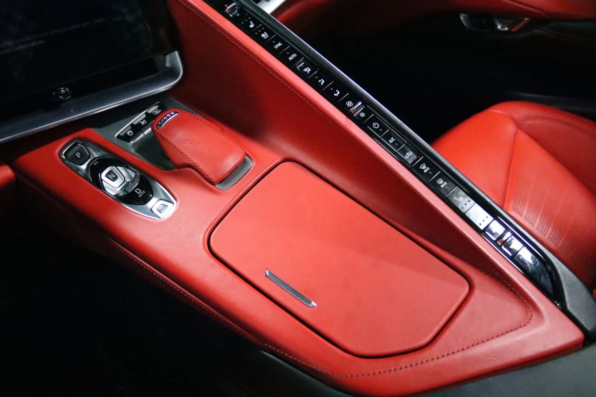 Used 2024 Chevrolet Corvette Stingray Premium Conv w/ Z51 Performance Package RWD image 55