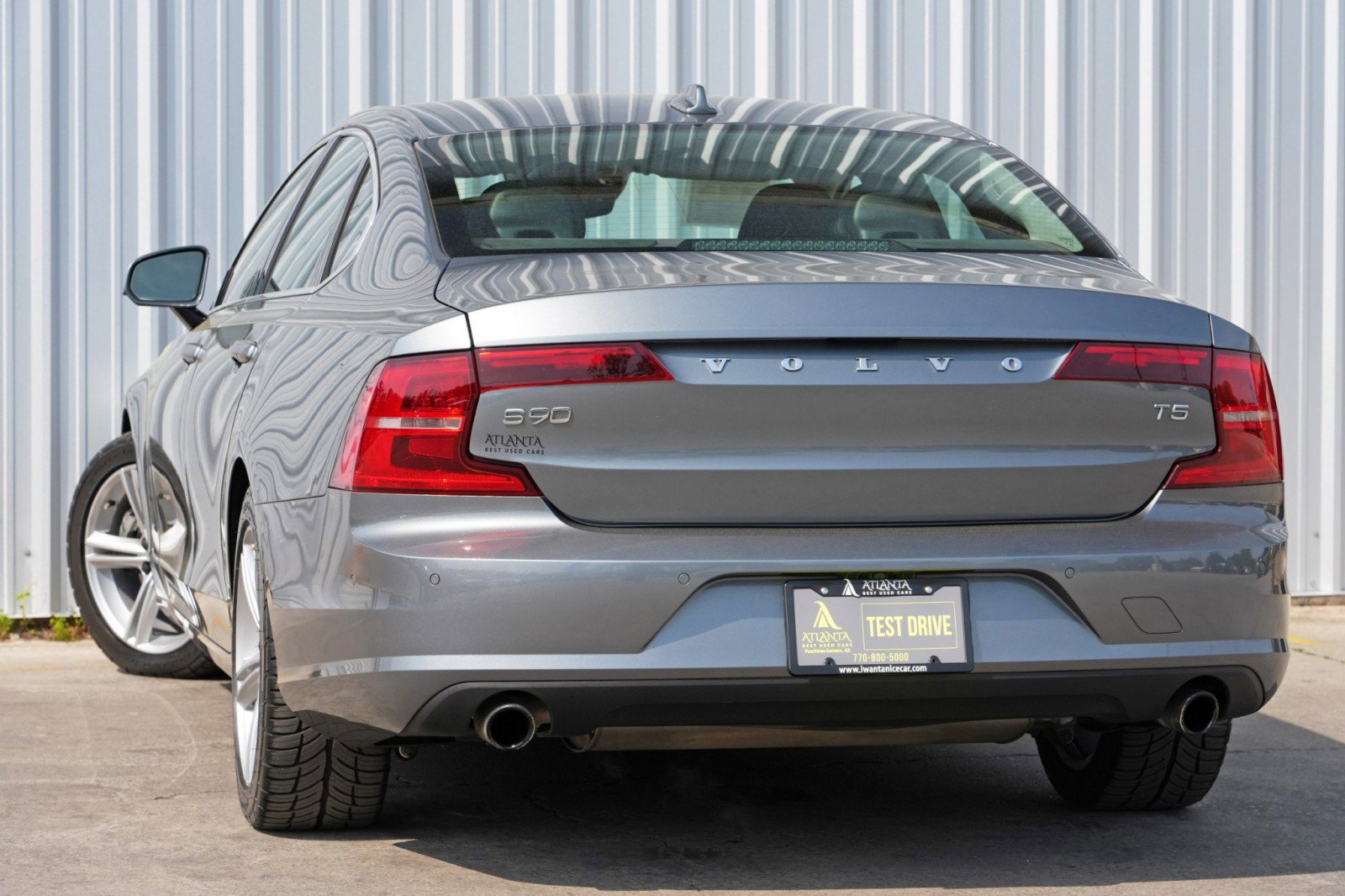 Used 2017 Volvo S90 T5 Momentum w/ Convenience Package image 5