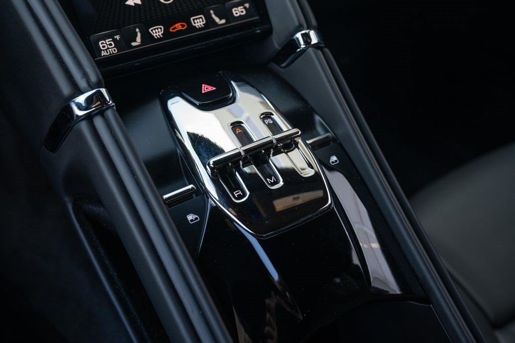Used 2022 Ferrari Roma RWD image 45
